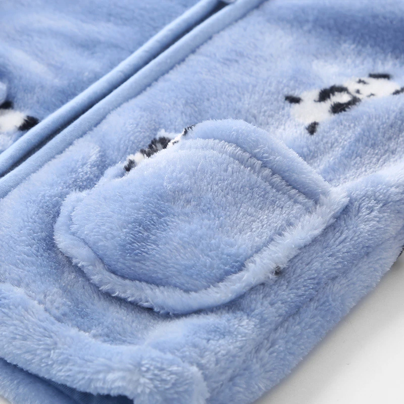 Милая одежда для малышей куртка с пандой пингвином Осенняя фланелевая теплая