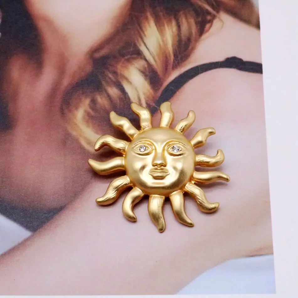 sun brooch Новая Милая шляпа красный розовый эмаль сплав Элегантные Броши - Окраска металла: sun brooch