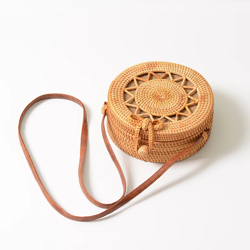 Ажурная женская сумка в стиле мори корзина с пинцетом ретро мессенджеры