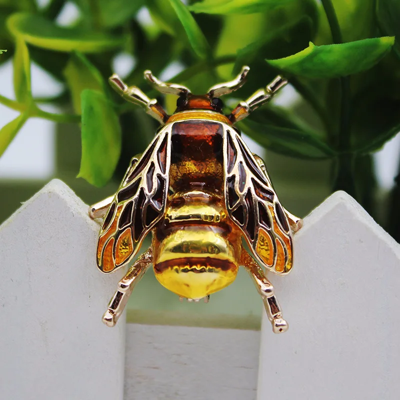 

Fashion Cute Bee Black Yellow Enamel Insect Brooches For Women Kids Animal Brooches Jewelry Hijab Pins Party Gifts Accessories