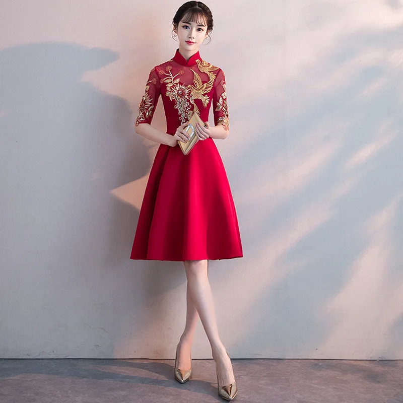 Красный невесты короткий Cheongsam Современная вышивка Qi Pao женский китайский традиционный свадебный платье Ципао Chinoise вечерние платья - Цвет: wine red