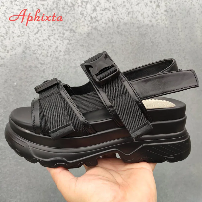 Black Aphixta/; Босоножки на платформе; женская обувь; красная обувь на толстой танкетке; кожаные женские пляжные сандалии-шлепанцы с пряжкой; женская обувь - Цвет: Black