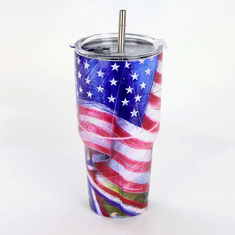 Бесплатная пользовательская кружка для пива со льдом холодной чашки автомобиля