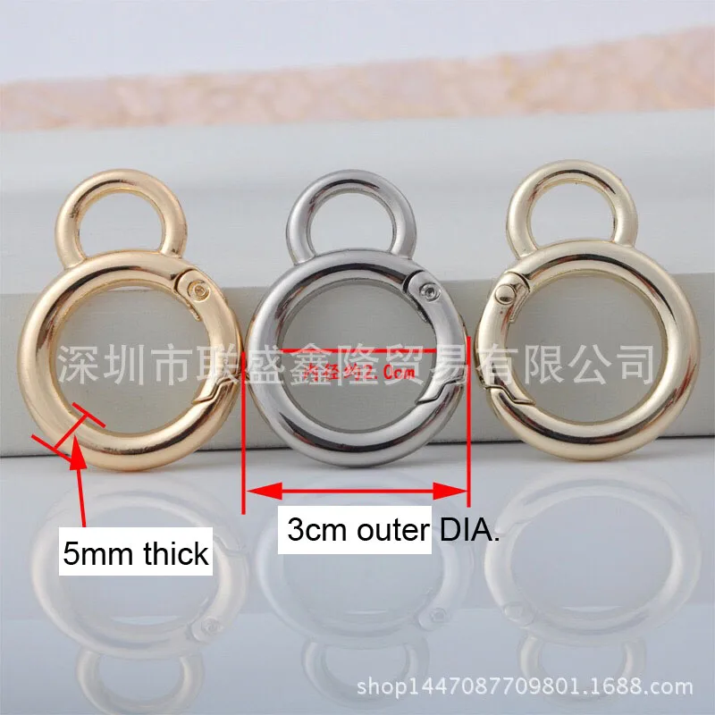 

Wholesale 30mm sized 8 gourd shape quality spring buckle connector beer buckle key chain buckle 12pcs lot new