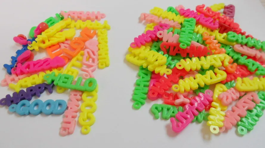 10X VINTAGE Plastic Charms-H (Words) for Necklace Retro Fashion Jewellery Chain clip Bead | Дом и сад
