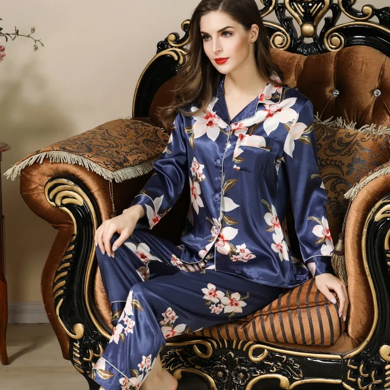 

2019 Spring Autumn Womens Silk Satin Pajamas Sets Female Long Sleeves Sexy Ice Silk Sleepwear Set Loungewear 2 Piece Set W546