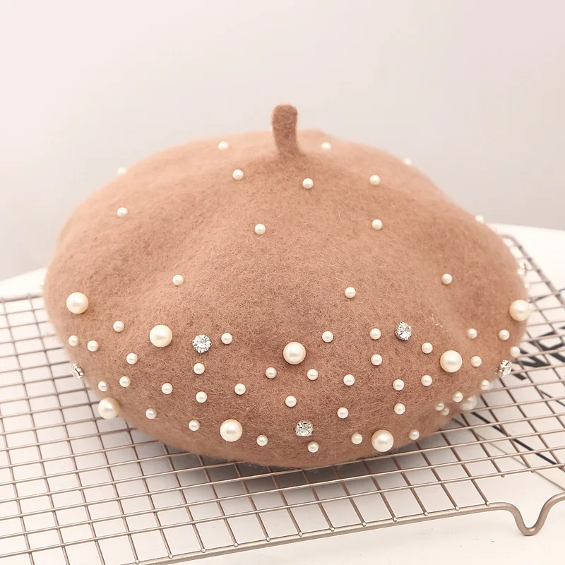 

2018 New Winter Pearl Diamond Decoration Knit Beret Ladies Wool Warm Flat Pumpkin hat Bead Bone Fashion Female Women Painter hat
