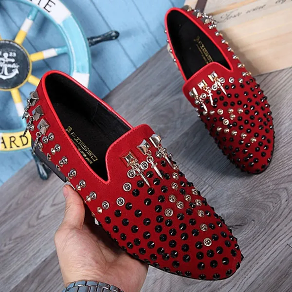 

2017 Top Quality Solid Color Spike Studded Male Loafer Slip On Men Luxury Designer Flats Genuine Leather Driving Slippper Summer