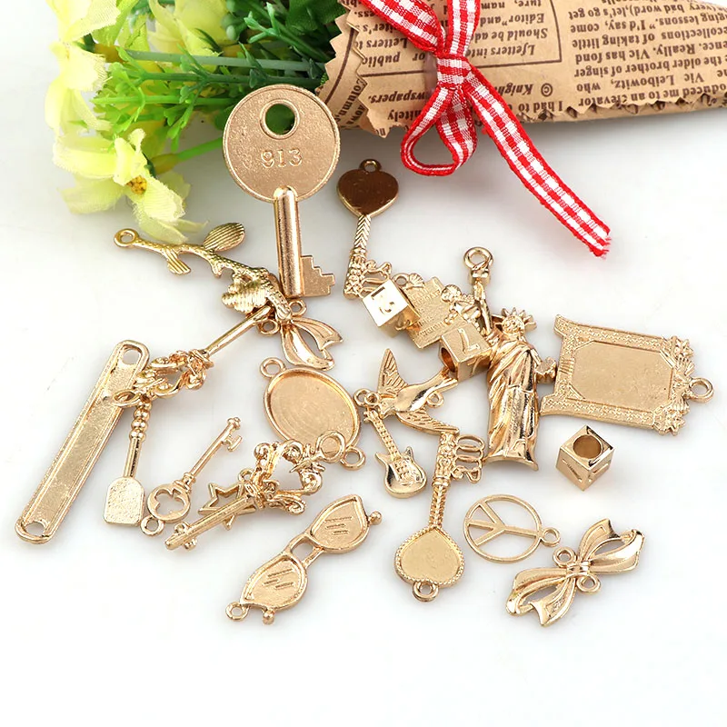 Винтажная Смешанная форма античный Золотистый металлический полый каркас клей