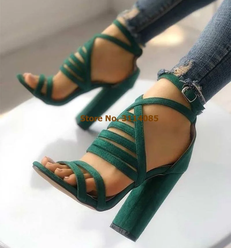 Новинка женские летние босоножки на массивном каблуке зеленые черные замшевые