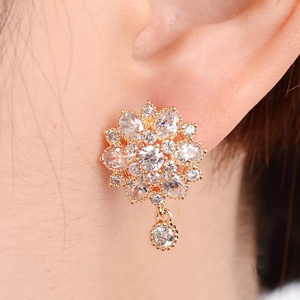 

Exquisite mosaic zirconia gold plated stud earrings