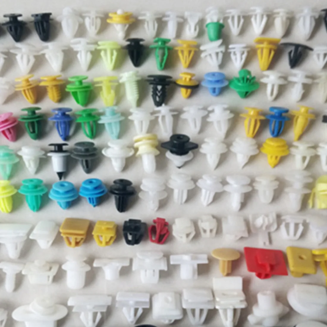 

Dewtreetali 100/500/1000PCS Car Mixed Universal Fasteners Bumper Rivet Retainer Push Engine Fastener Clip