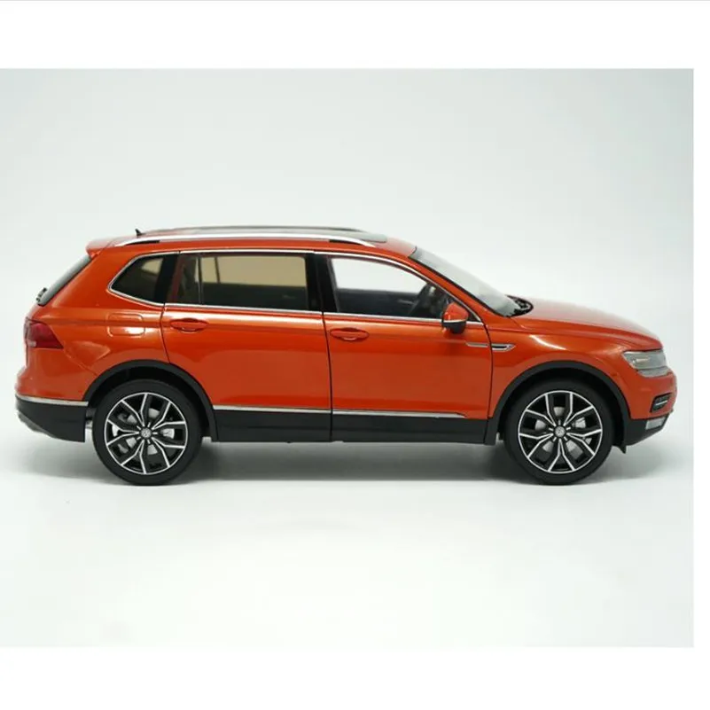 Оригинальная усовершенствованная коллекция model1: 18 литая Автомобильная игрушка