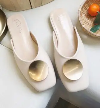 beige style-4 Шлепанцы с закрытым носком; летние женские туфли без задника с бантом, пряжкой, металлическим украшением; шлепанцы без застежки на полой подошве; брендовые Вьетнамки; zapatos - Цвет: beige style-4