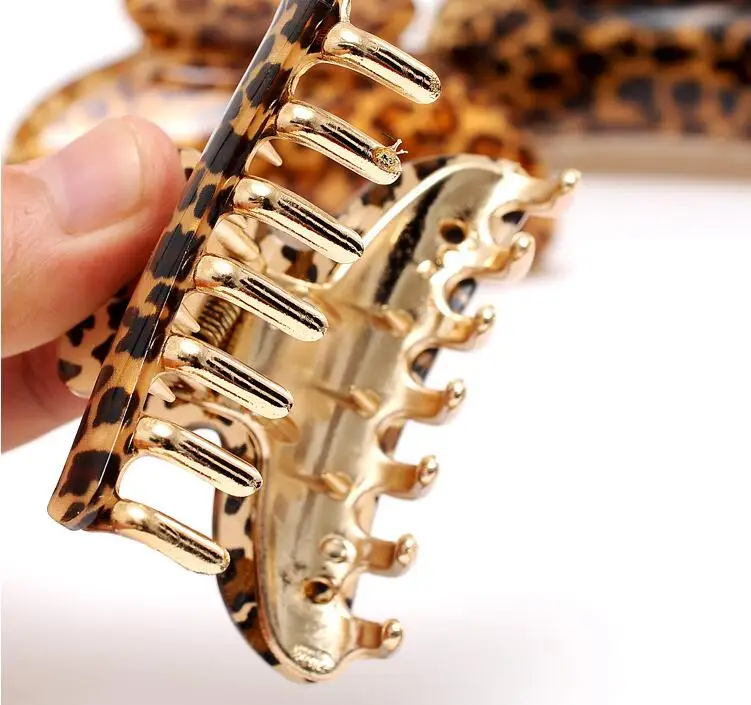 Hot Sale Women Butterfly rhinestone Hair Claws ladies Fashion Leopard Hair Clips Hair Female Girls Claws Hairpin hair Accessorie