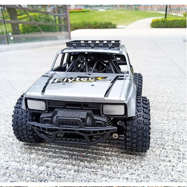 RC автомобиль 1:16 2,4 GHz 4WD внедорожный грузовик гоночный автомобиль электрические игрушки пульт дистанционного управления автомобиль RC Боевая игрушка подарок