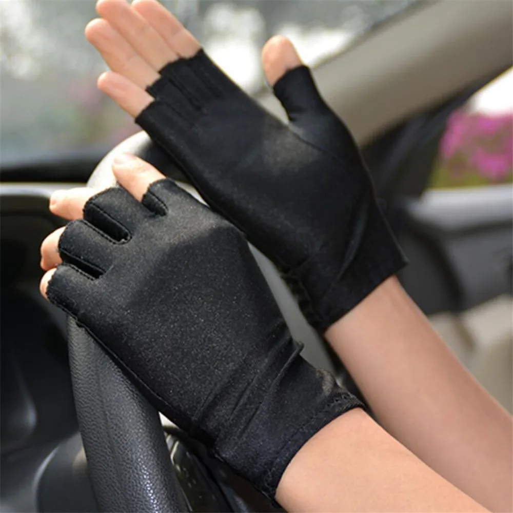 Breathable Spring Autumn Gloves Thin Short Half Finger Bike Gloves Men/Women Tight Fitness Summer Sports/Driving/Biking Gloves