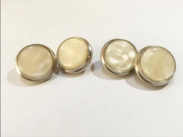 

3 piece Small piston buttons Buckle hands cover shell color buttons The trumpet instrument accessories