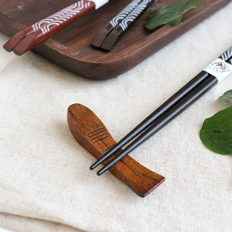 

Japan Chopsticks Pointed Black Couple Wave Indonesia Ironwood Sushi Chopsticks Hand-Pulled Noodle Quality Household Utensils 5pc