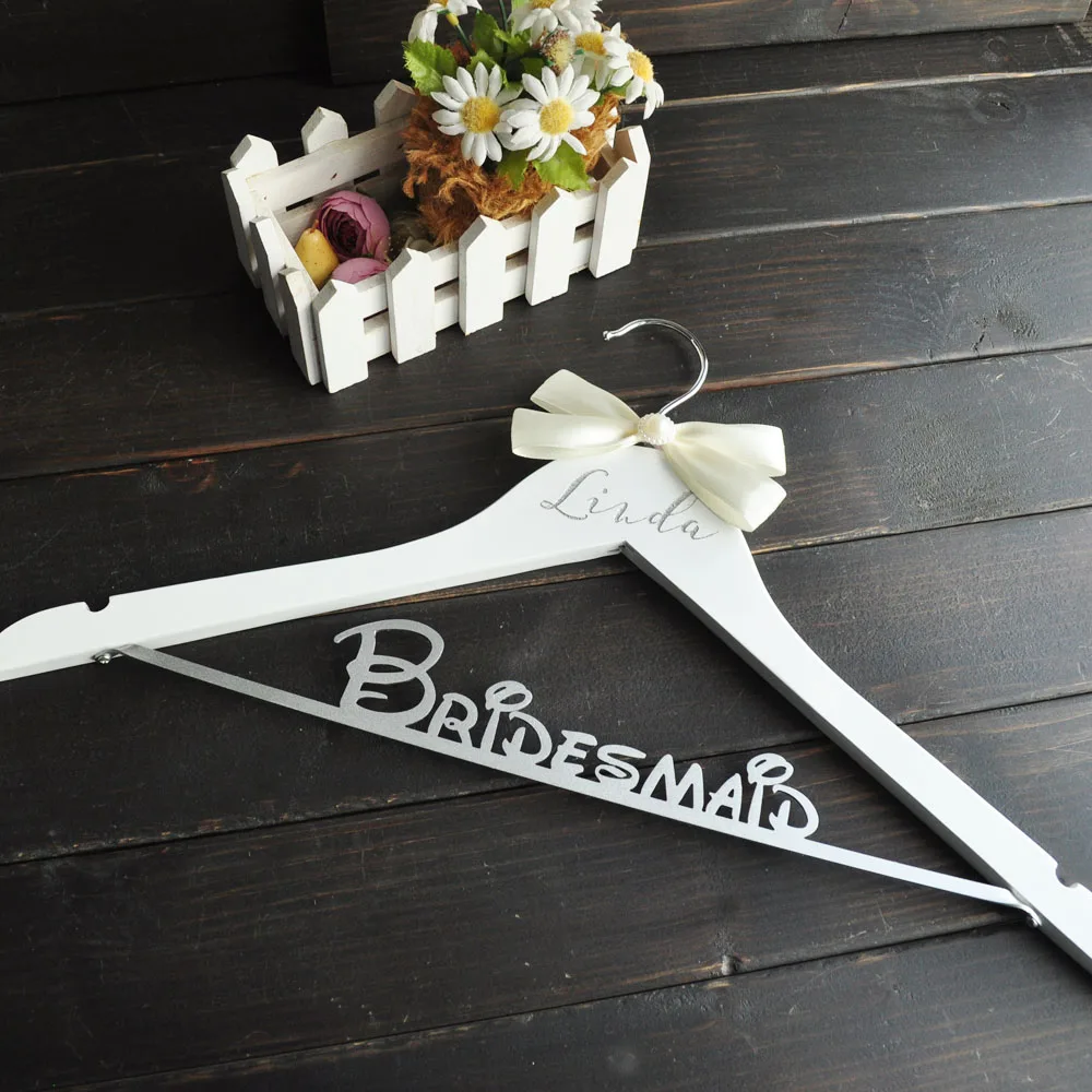 

Personalized Wedding Hangers Wood Bridal Bridesmaid Hanger with Bow Bridal Party Gift Maid of Honour Dress Hanger