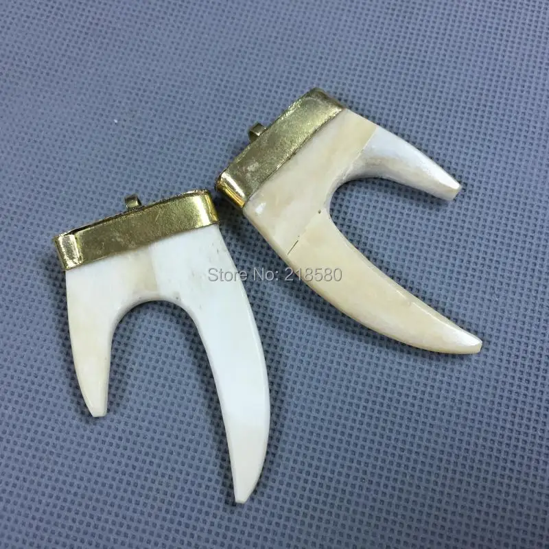 

Tibetan Horn Pendant Beige White Antler Pendant With Brass Cap P16120907