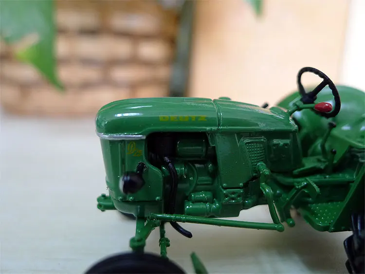 Сельскохозяйственные тракторы UH 1:43 Deutz D25 1963 игрушки из сплава для детей детская