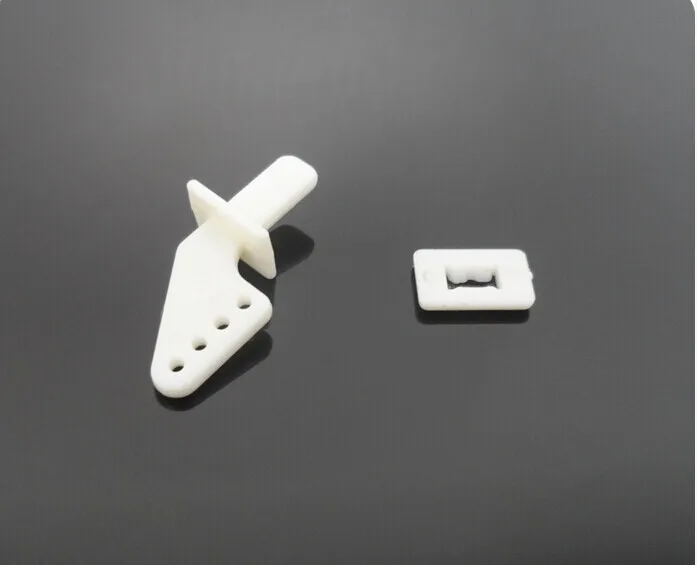 

100 шт. KT самолет руль угол в линии четыре белых отверстия руль угол DIY модель игрушки самолет Запчасти для моделей самолетов аксессуары