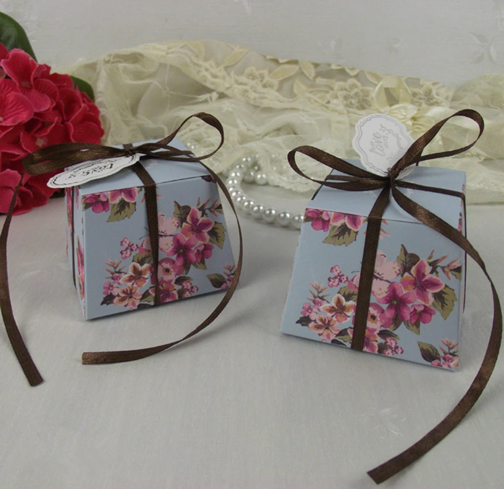 60 шт./лот выйти замуж радостным коробка трапециевидный цветочный конфет бабочка