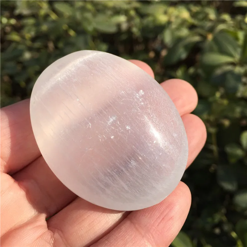 Beautiful Natural White Selenite Palm Stone Gemstone Irregular Smooth Polished Pebble Healing Home Decoration | Дом и сад