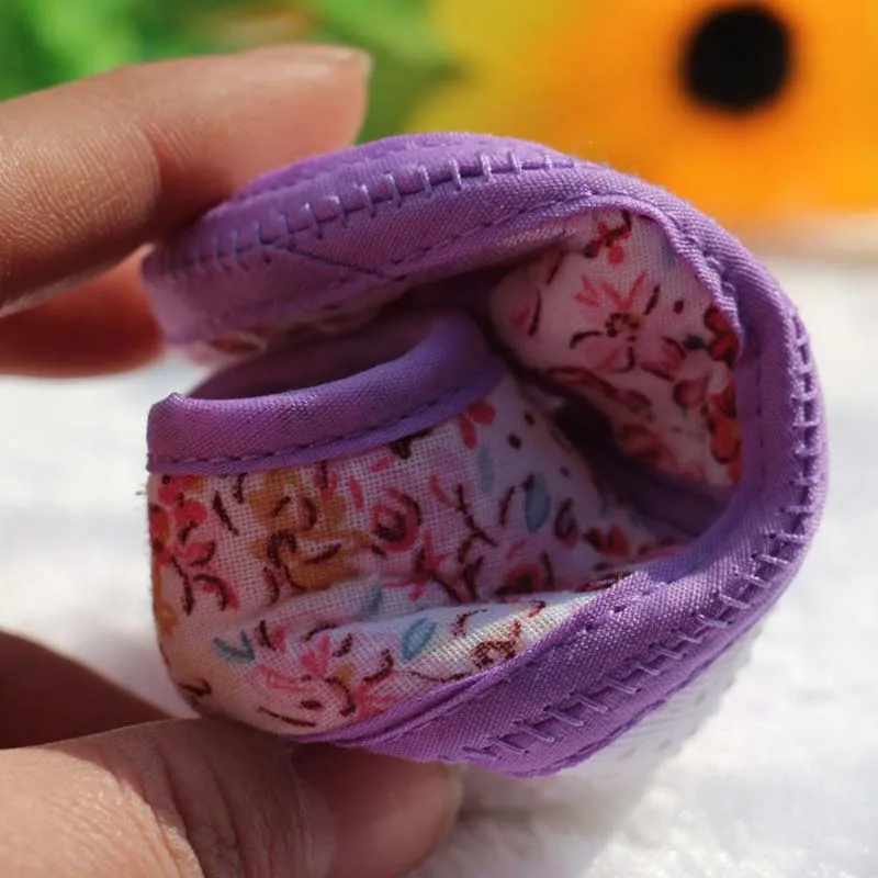 Кроссовки Детские с мягкой подошвой модная обувь для первых шагов не скользят