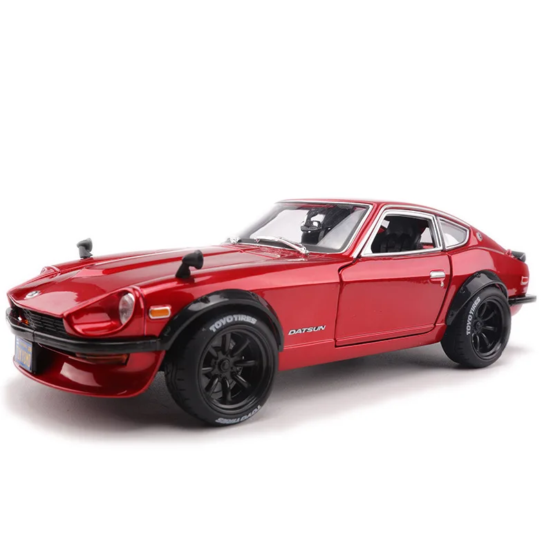 Модель спортивного автомобиля из сплава в масштабе 1:18 для Nissan Datsun 240Z с