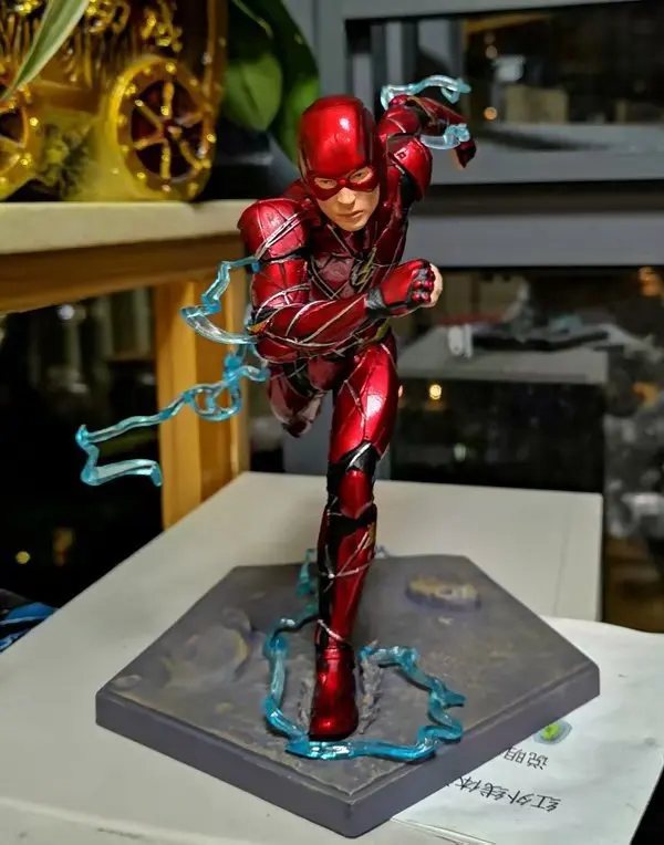 

DC Super Hero The Flash Action Figure Running Ver Justice League Hero 16cm