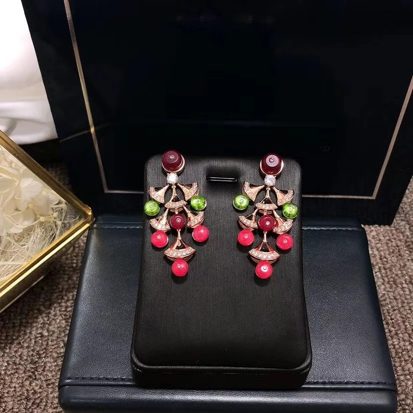 Bousle d'oreille femme фианиты витые болтающиеся серьги Красный Камень Роскошный бренд вечерние ювелирные изделия для женщин