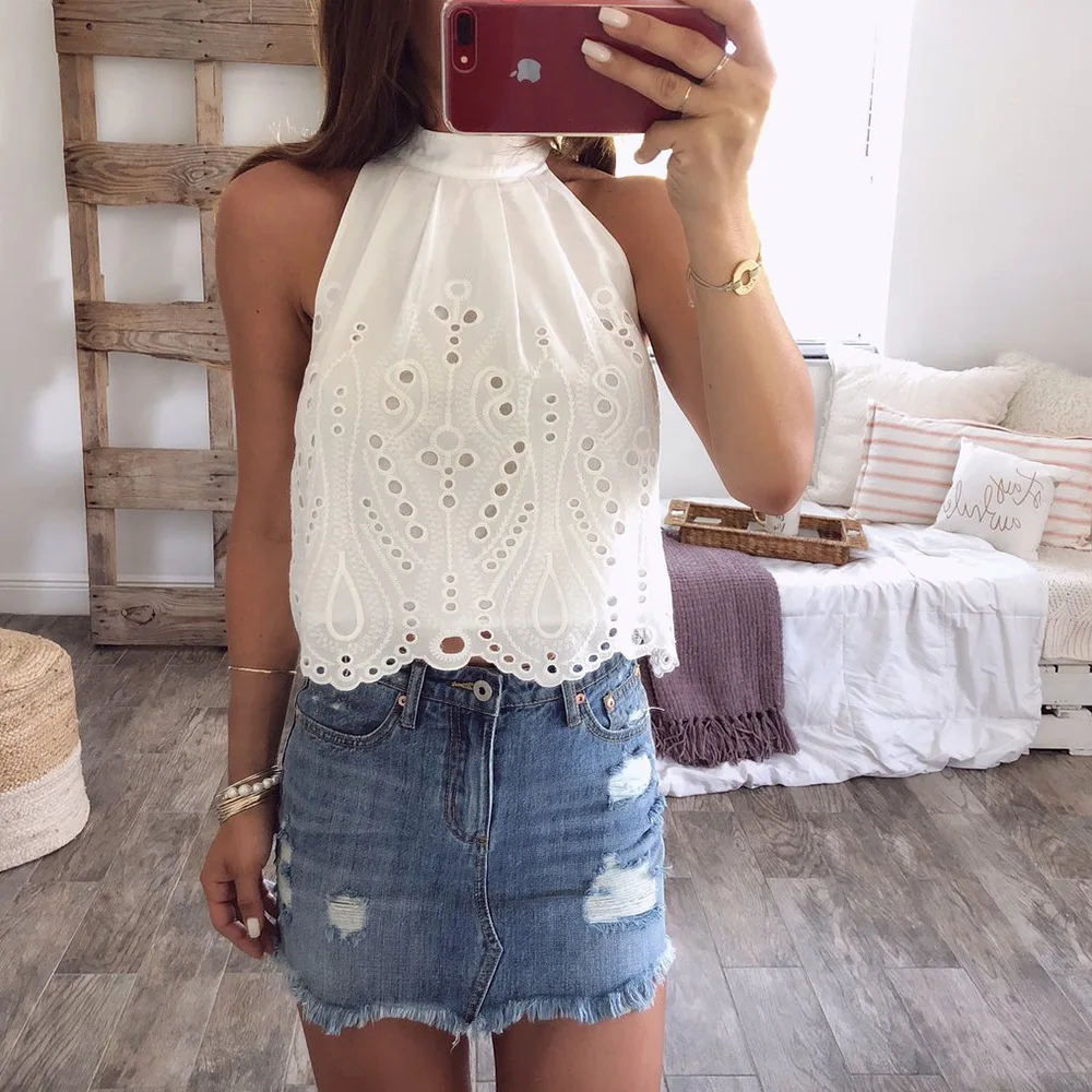 Женская блузка Ellacey белая без рукавов с вырезом укороченные топы на бретельках |