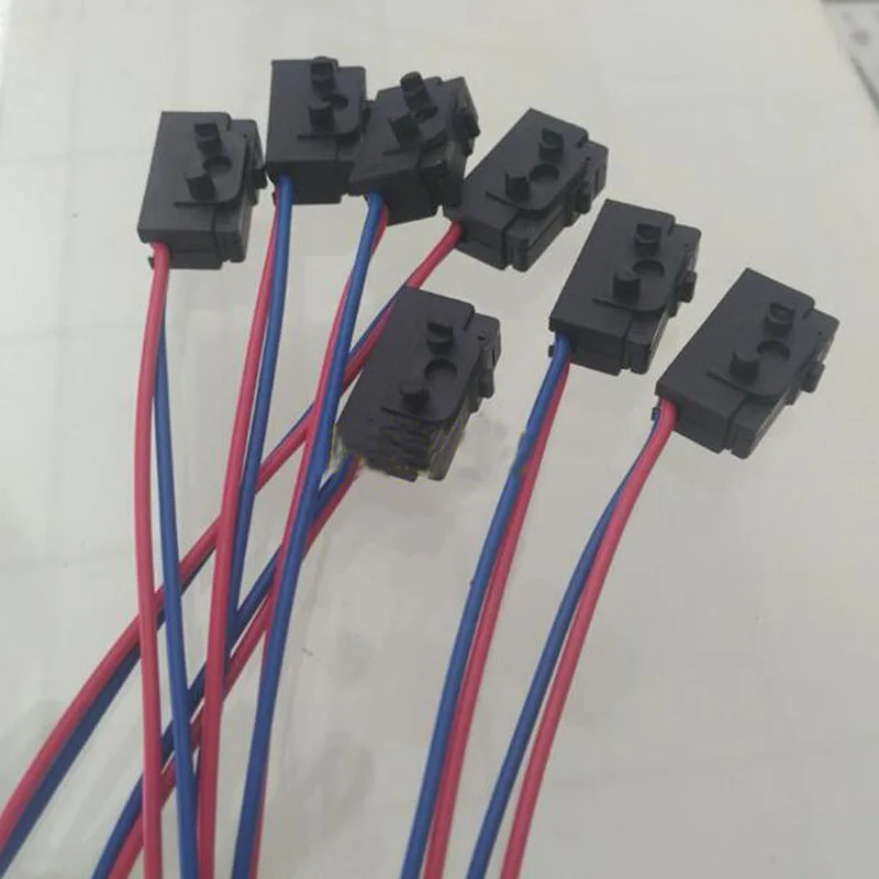 Левый+ правый дверной замок микропереключатель для V-W Pas-st B5 Golf 4 MK4 3BD998785 3BD998786