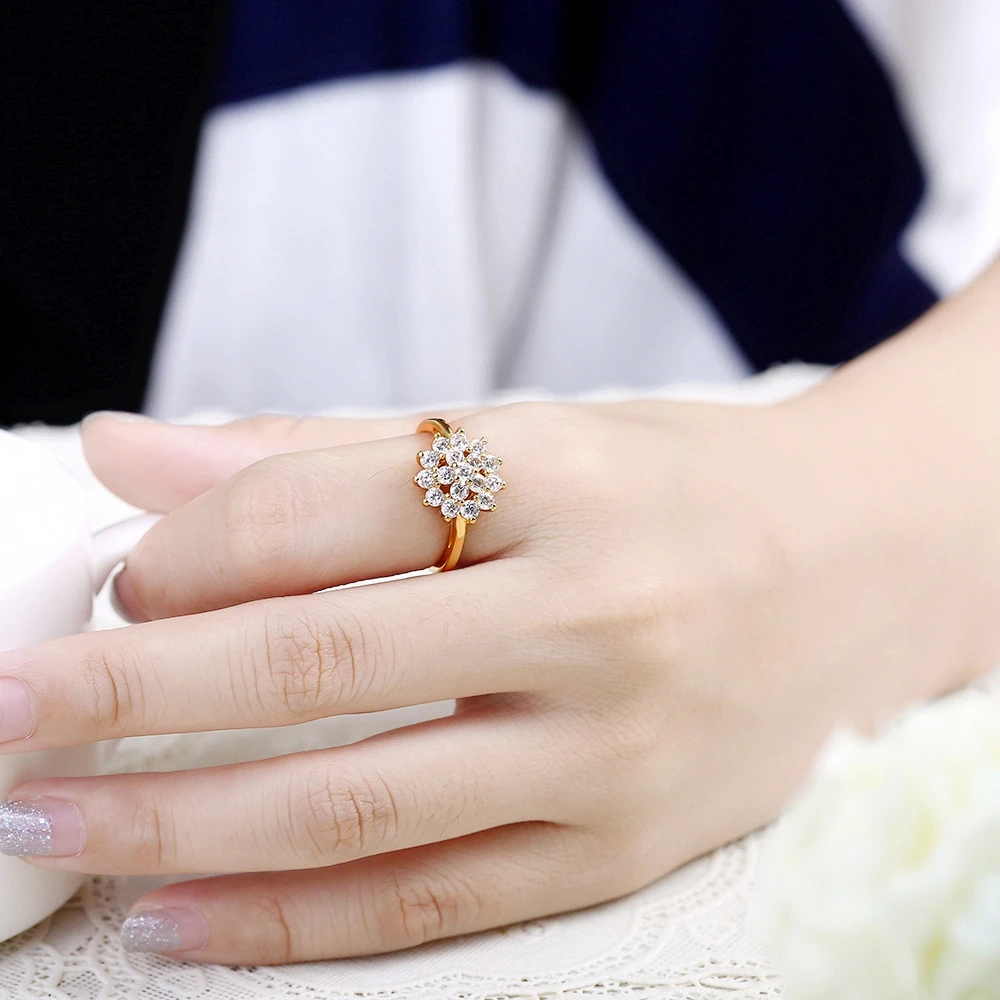 Tuker классический популярный Ослепительно красивые цветы кубического циркония