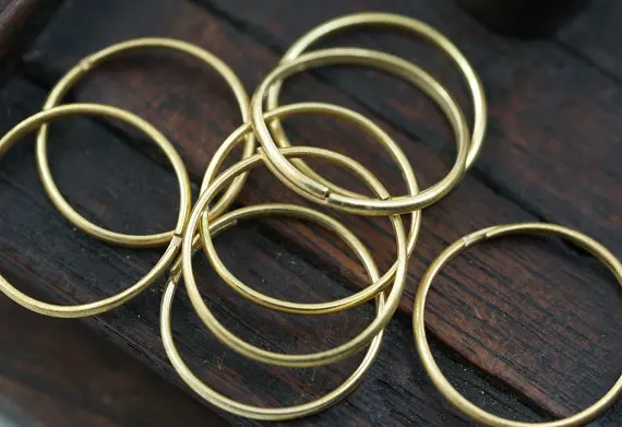 20 необработанных латунных регулируемых тонких Соединенных колец фурнитура (18 мм)