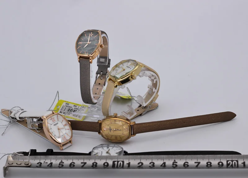 Часы наручные Julius женские элегантные модные с кожаным браслетом гравировкой