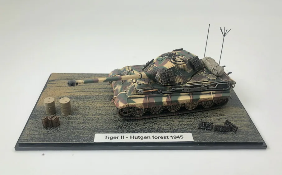 Танк Tiger I Hutgen лес 1945 1:72 литая модель| |