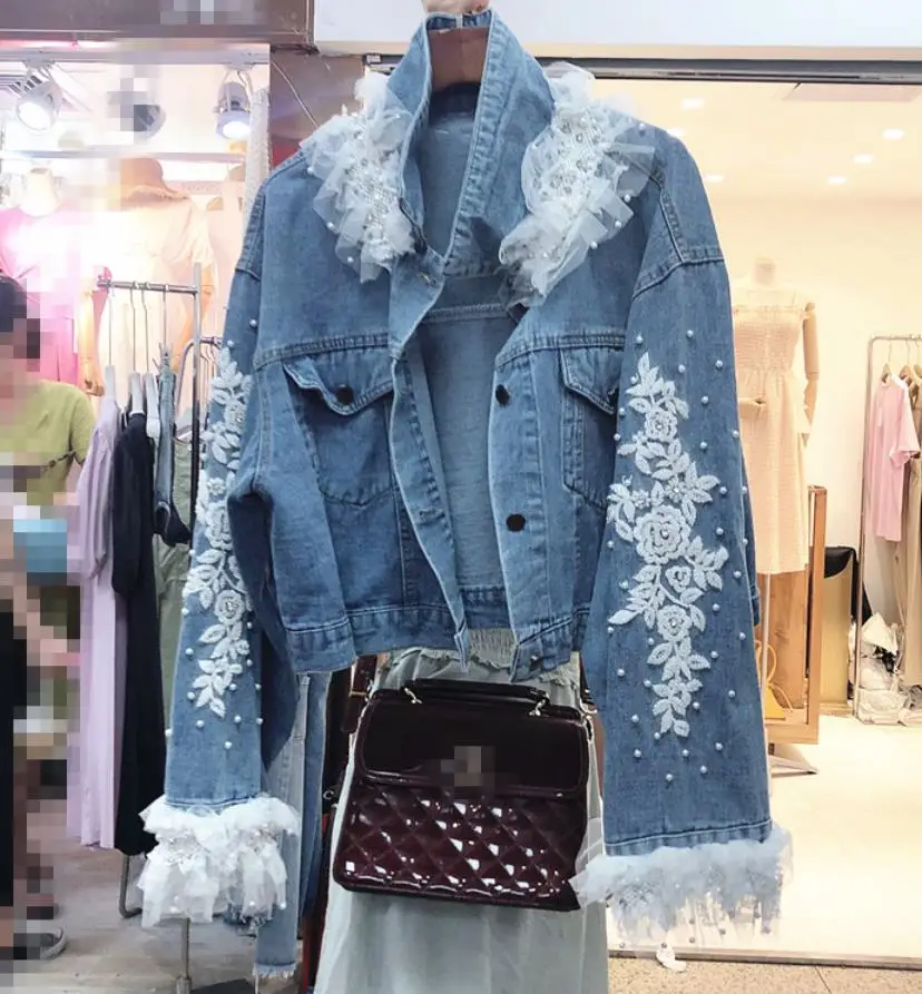 dark blue Осенняя модная короткая джинсовая куртка для женщин, джинсовое пальто с отложным воротником, расшитое бисером и кружевом - Цвет: dark blue