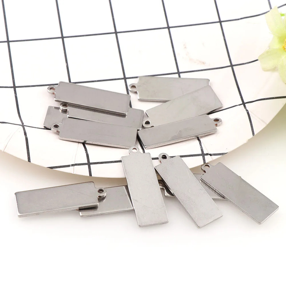 Подвески из нержавеющей стали A + Quality5PC серебристые прямоугольные с тиснением