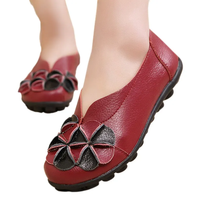 Новинка женская обувь из натуральной кожи с цветами Лоферы для мам мягкая отдыха