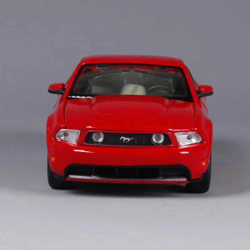 Maisto 1:24 2011 mustang GT red литье под давлением для ford модель автомобиля сбора