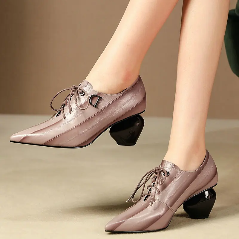 Пикантные женские туфли-лодочки на платформе из натуральной кожи высоком