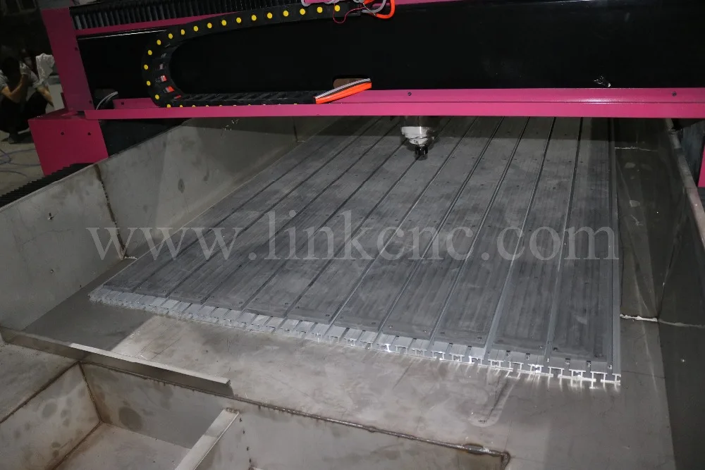 5 оси с ЧПУ резьба по дереву машина/маршрутизатор машина для камня 1325 |