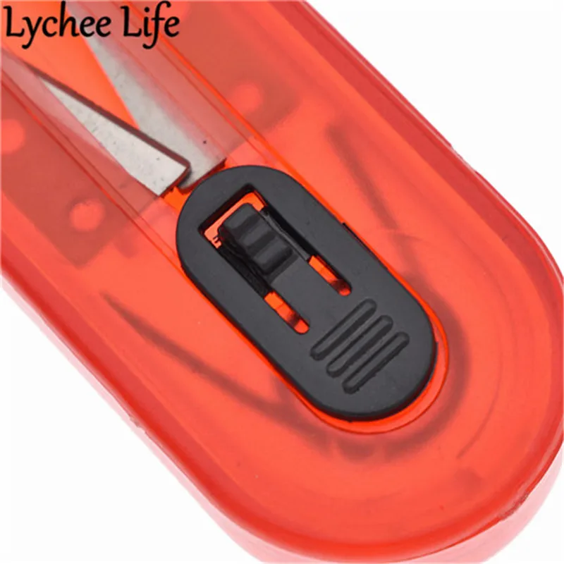 Lychee Life мини безопасные ножницы случайный цвет ABS ножницы из нержавеющей стали DIY Ручная работа швейная одежда текстильные аксессуары