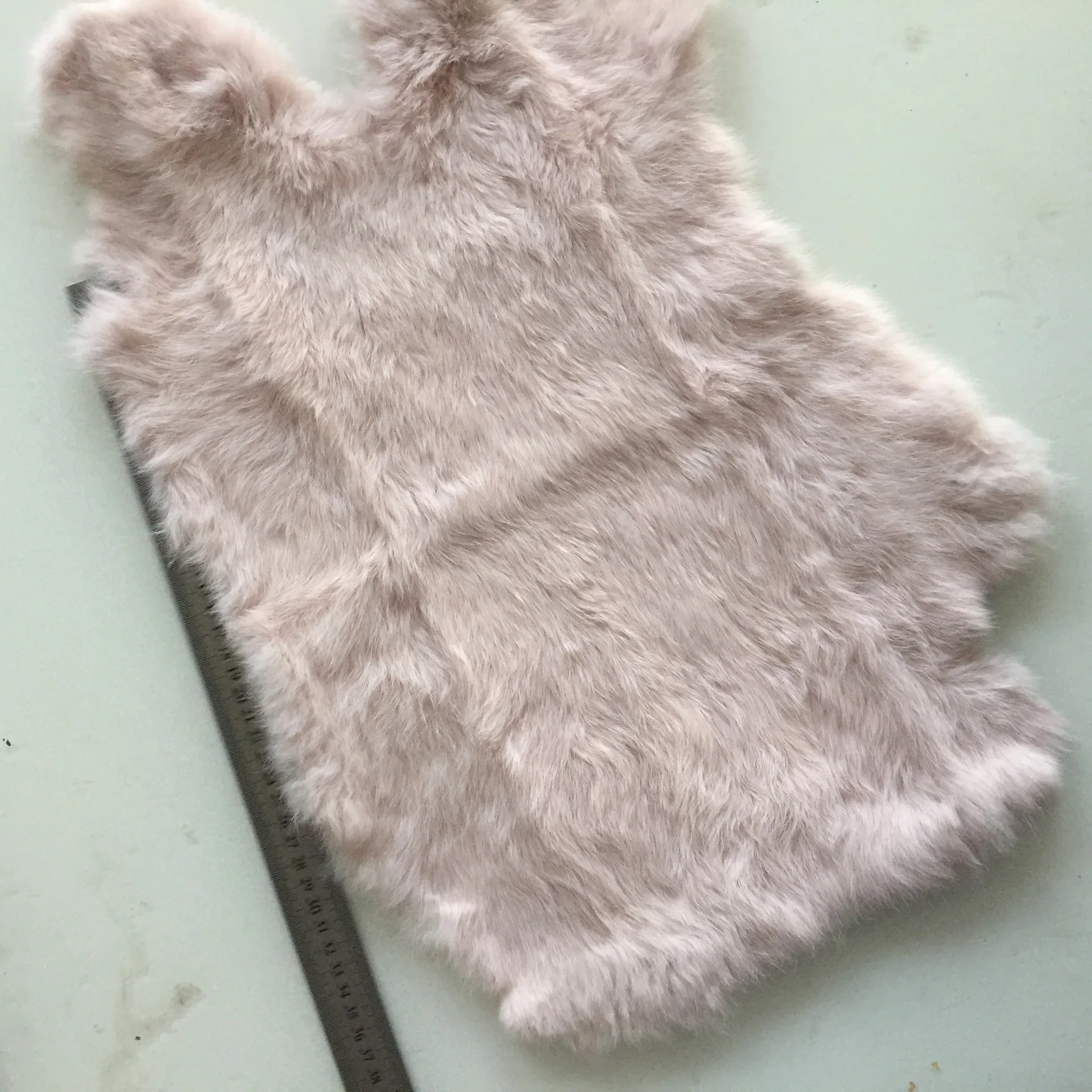 Цена натуральный мех кролика 30x25 см DIY Шарфы шапки помпон пальто Одеяло Подушка швейный Материал Пушистый мягкий натуральный мех R18 - Цвет: 2 nude