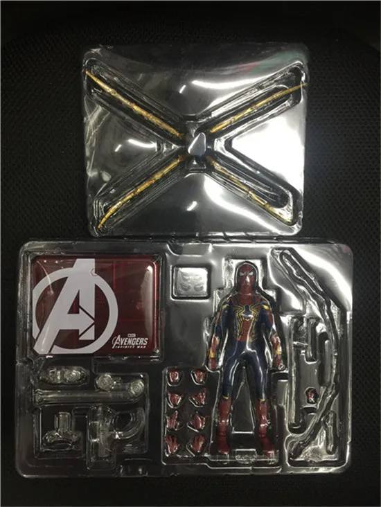 Фигурка супергероя Marvel Мстители война бесконечности Железный Паук и тамаси 15 см