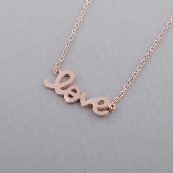 Женское ожерелье с подвеской Love | Украшения и аксессуары