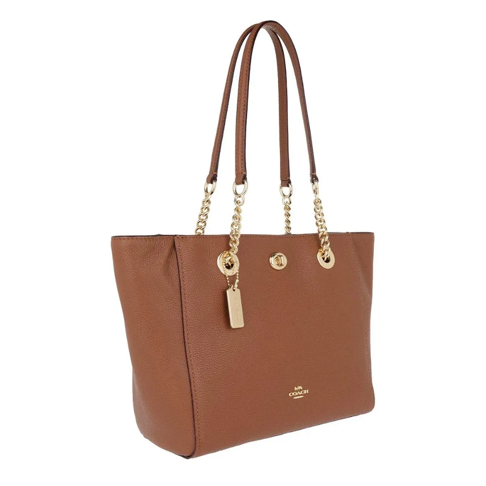 Coach Turnlock Chain Tote 27 из полированной галька кожи (1941 седло/золото) роскошные сумки для